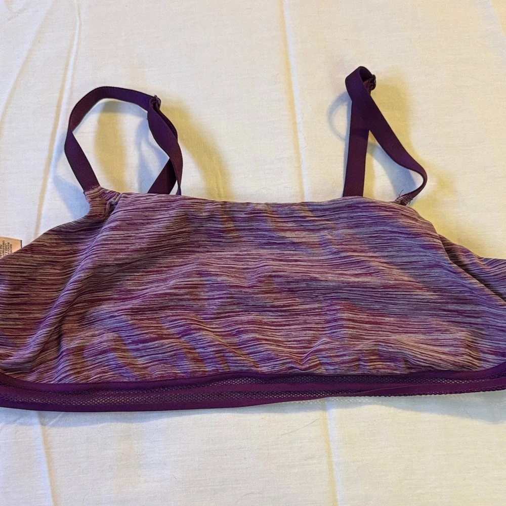 Victoria Secret Large Vibrant Pink and Purple‎ Sports Bras